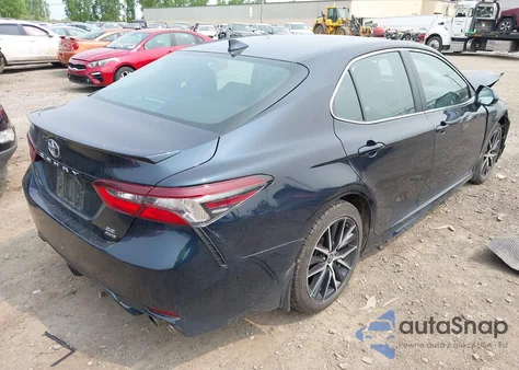 2021 Toyota Camry Se Awd z USA, uszkodzony, nr VIN 4T1T11BKXMU020152